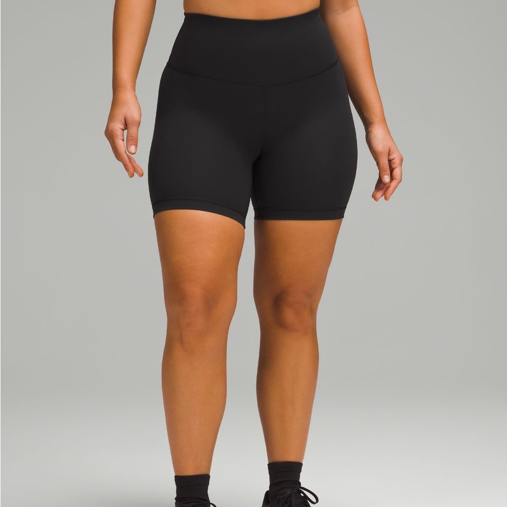 Lululemon Wunder Train Contour 6” Biker shorts